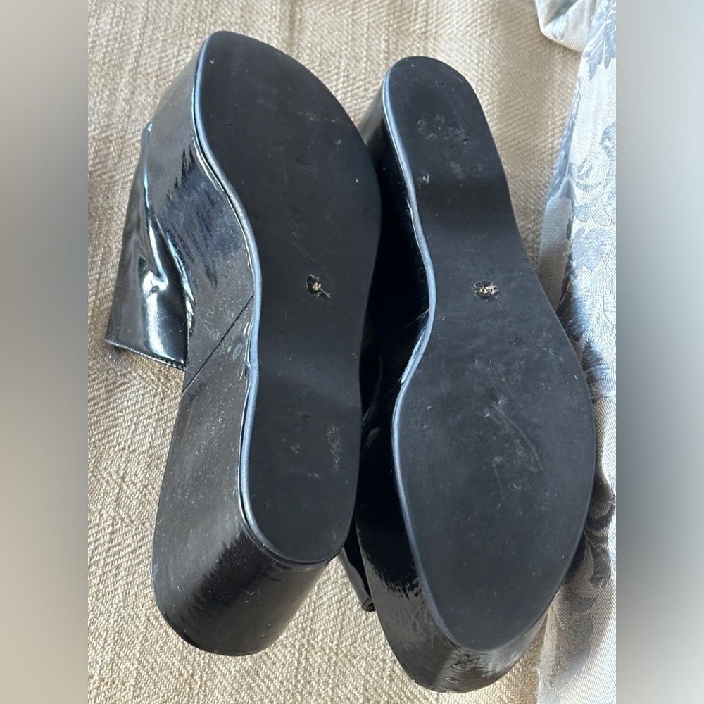Prada Genuine Leather Platform Slip on Pip Toe Shoes Milano Italy Worn gently - Picture 6 of 10